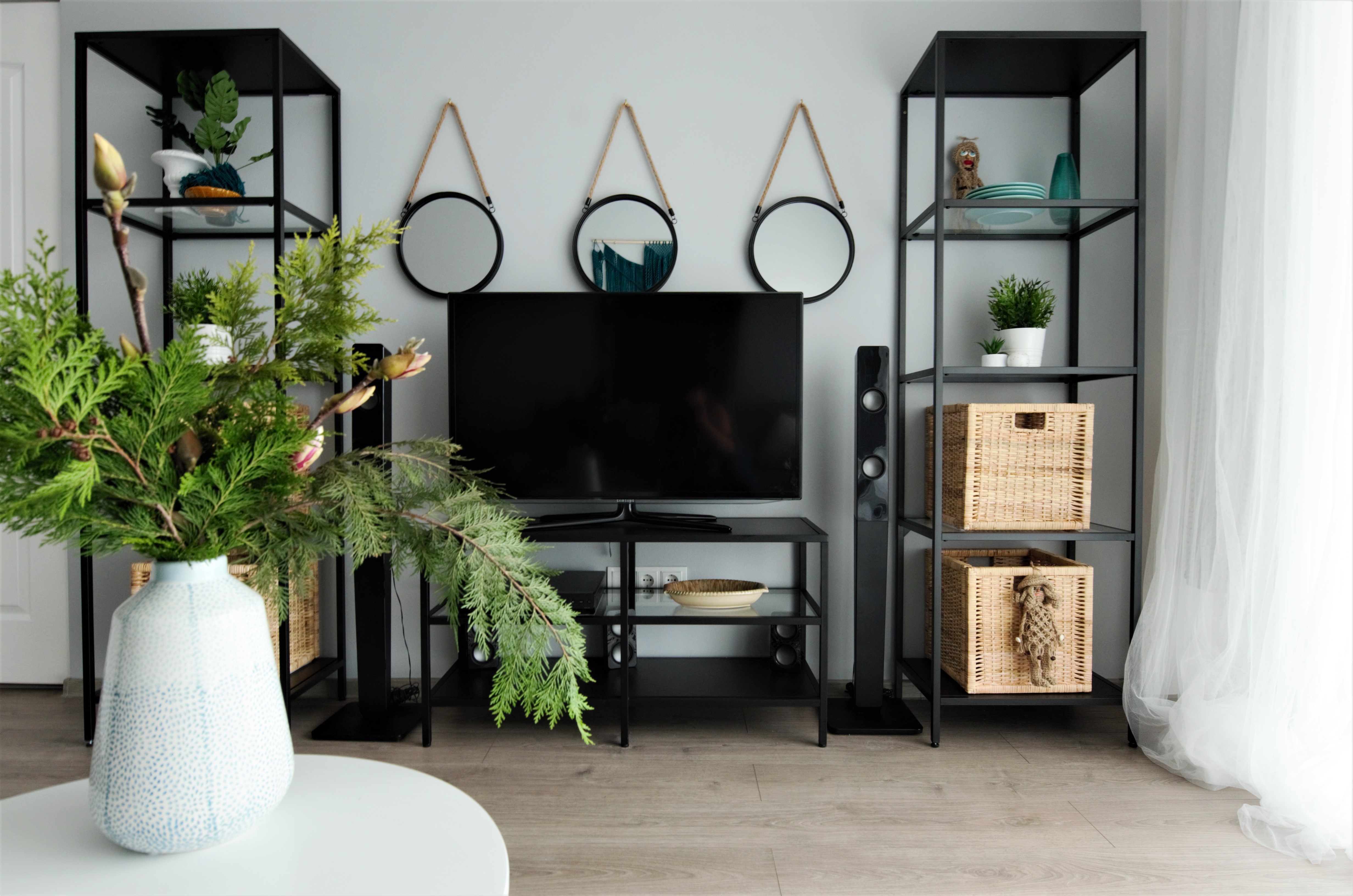 tur lovedeco Simona Ungurean apartament mobilier metal