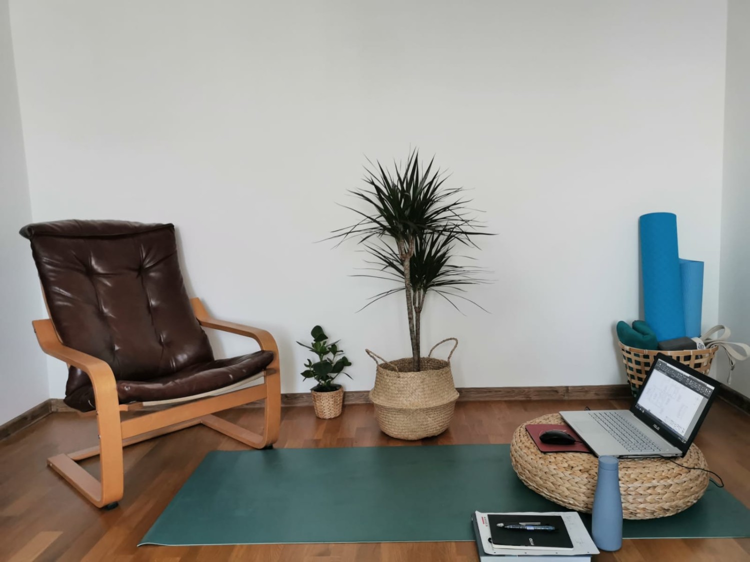 Colț zen yoga acasă