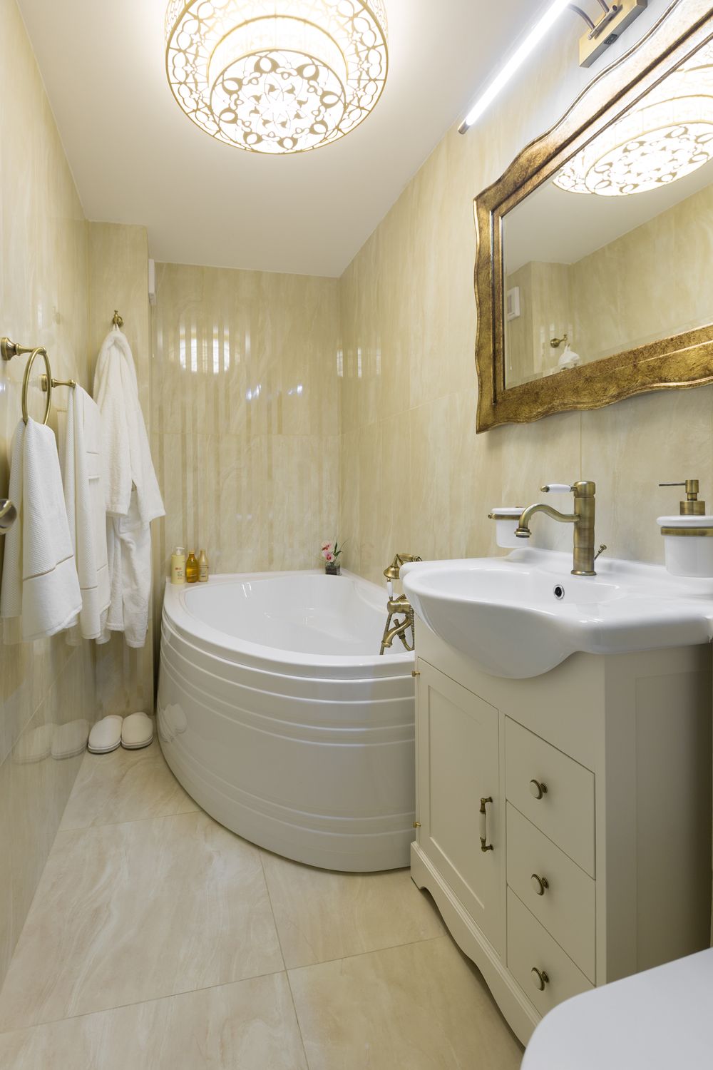 apartament clasic baie