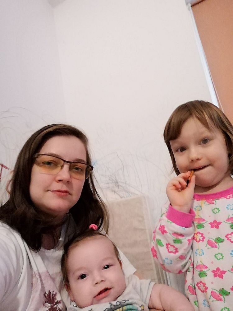 Parenting în carantină Cristina și copiii