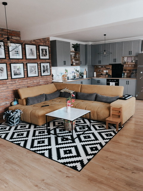 gallery wall