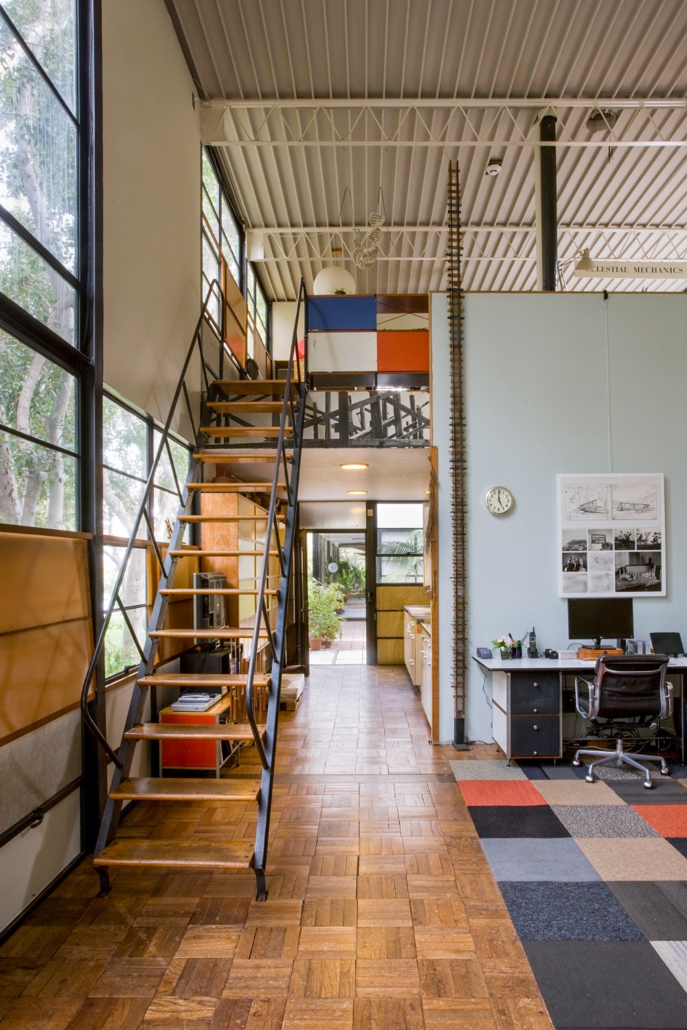 stilul mid-century modern - eames1