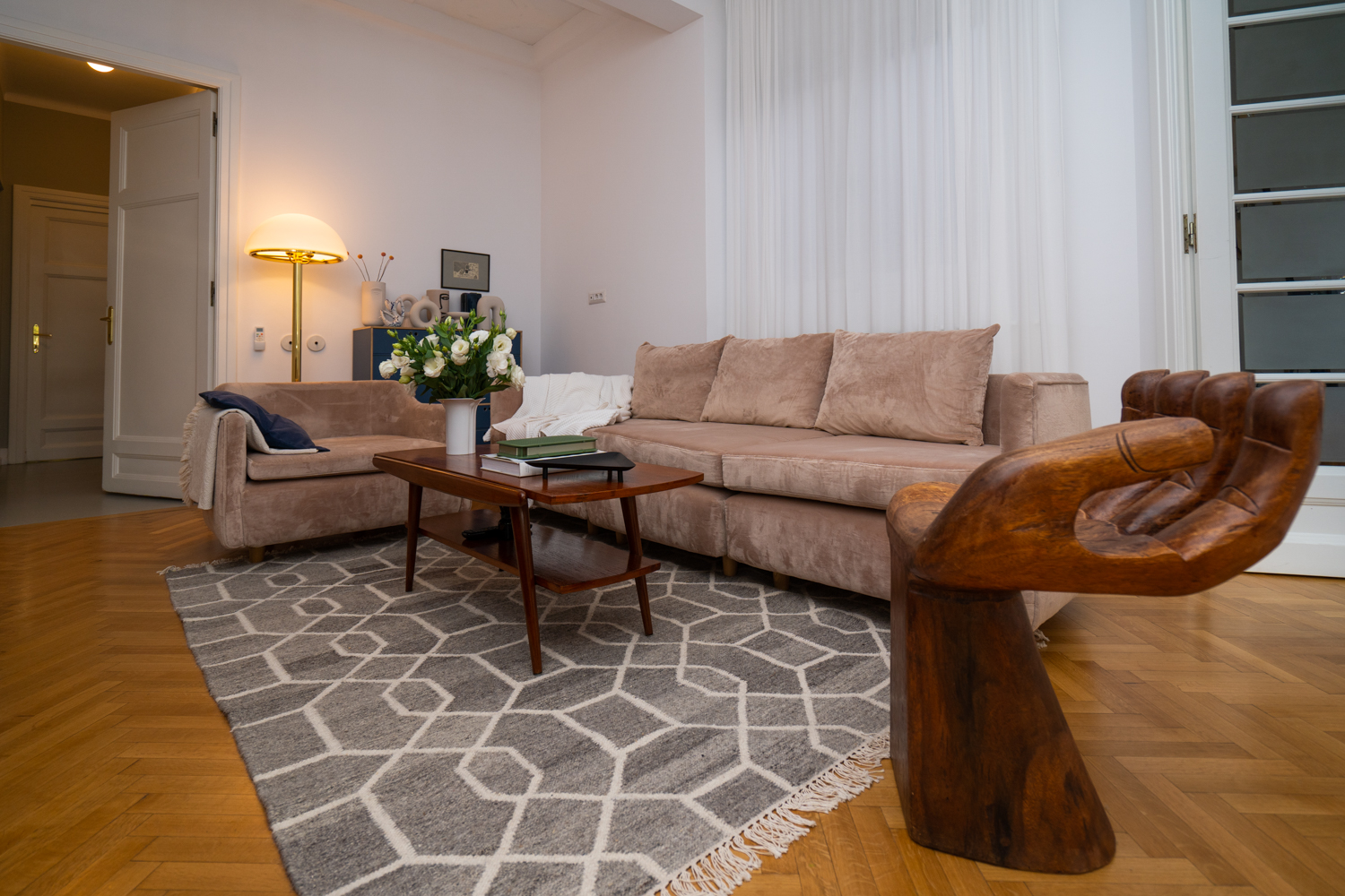 mobilă vintage heartwood