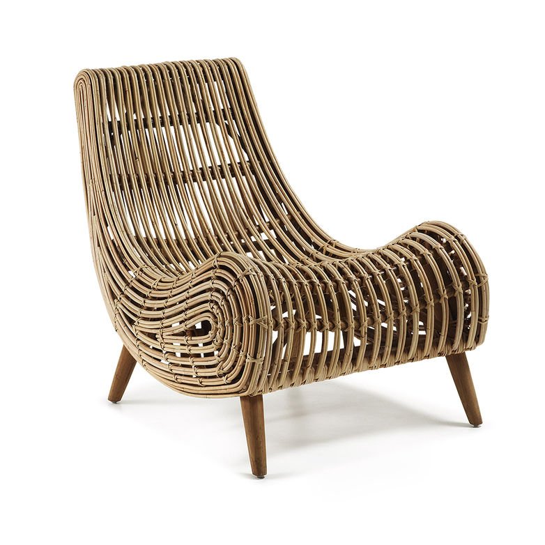 scaun-lounge-maro-din-ratan-si-lemn-de-mahon-tika-kave-home_19775