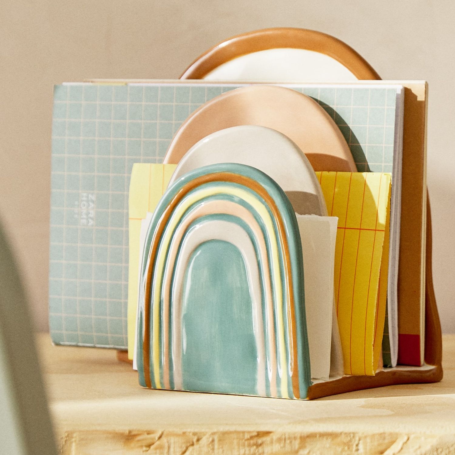 organizator birou curcubeu zara home (1)
