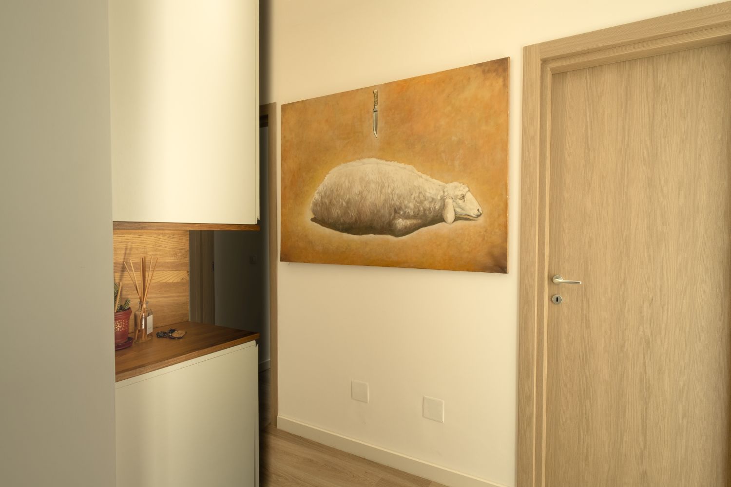 pictura oaie amenajare hol otilia