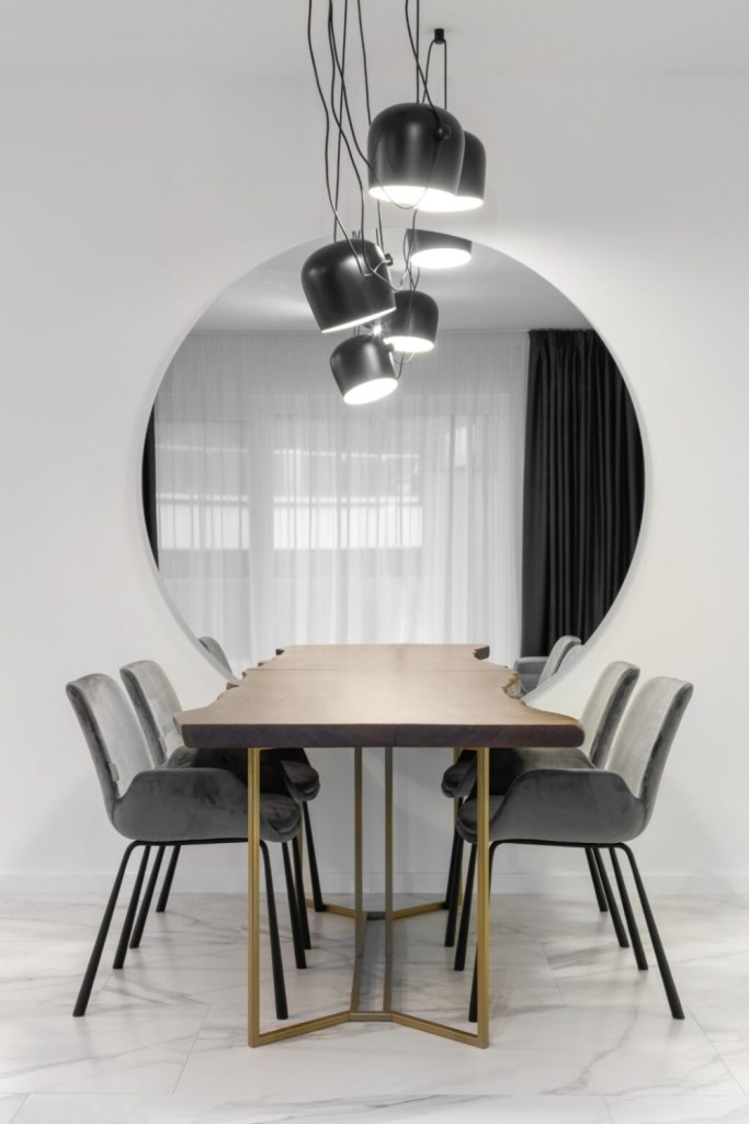 apartament slab iluminat - oglinzi2
