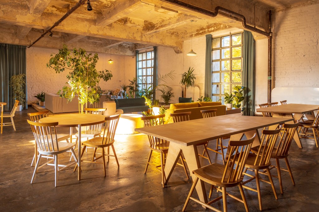 DESCHIS Gastrobar