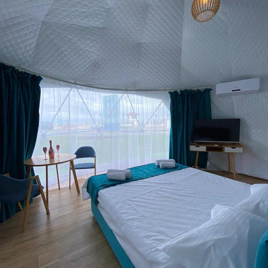 Glamping By The Sea detaliu interior facebook