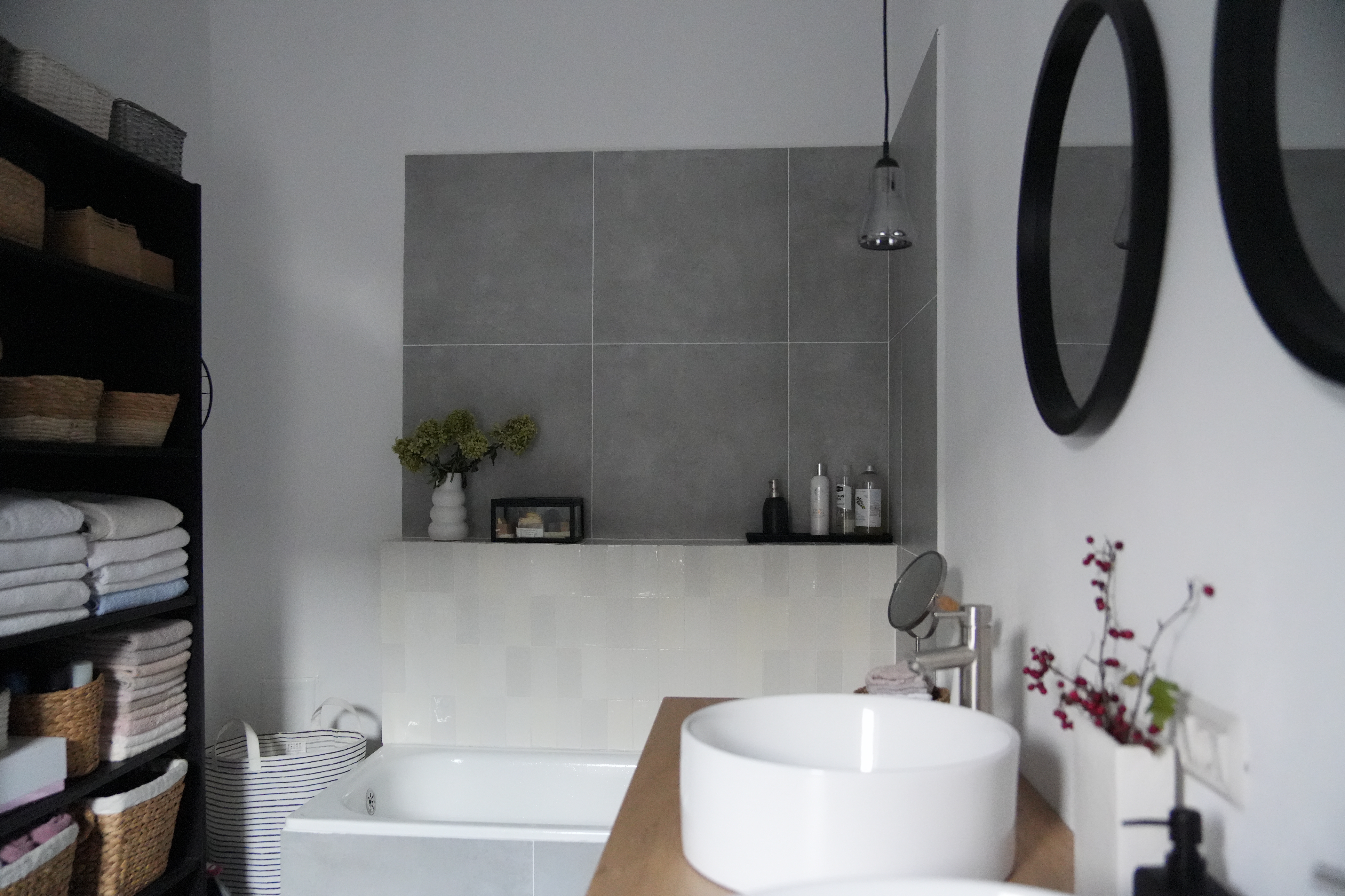 renovare casa veche baie