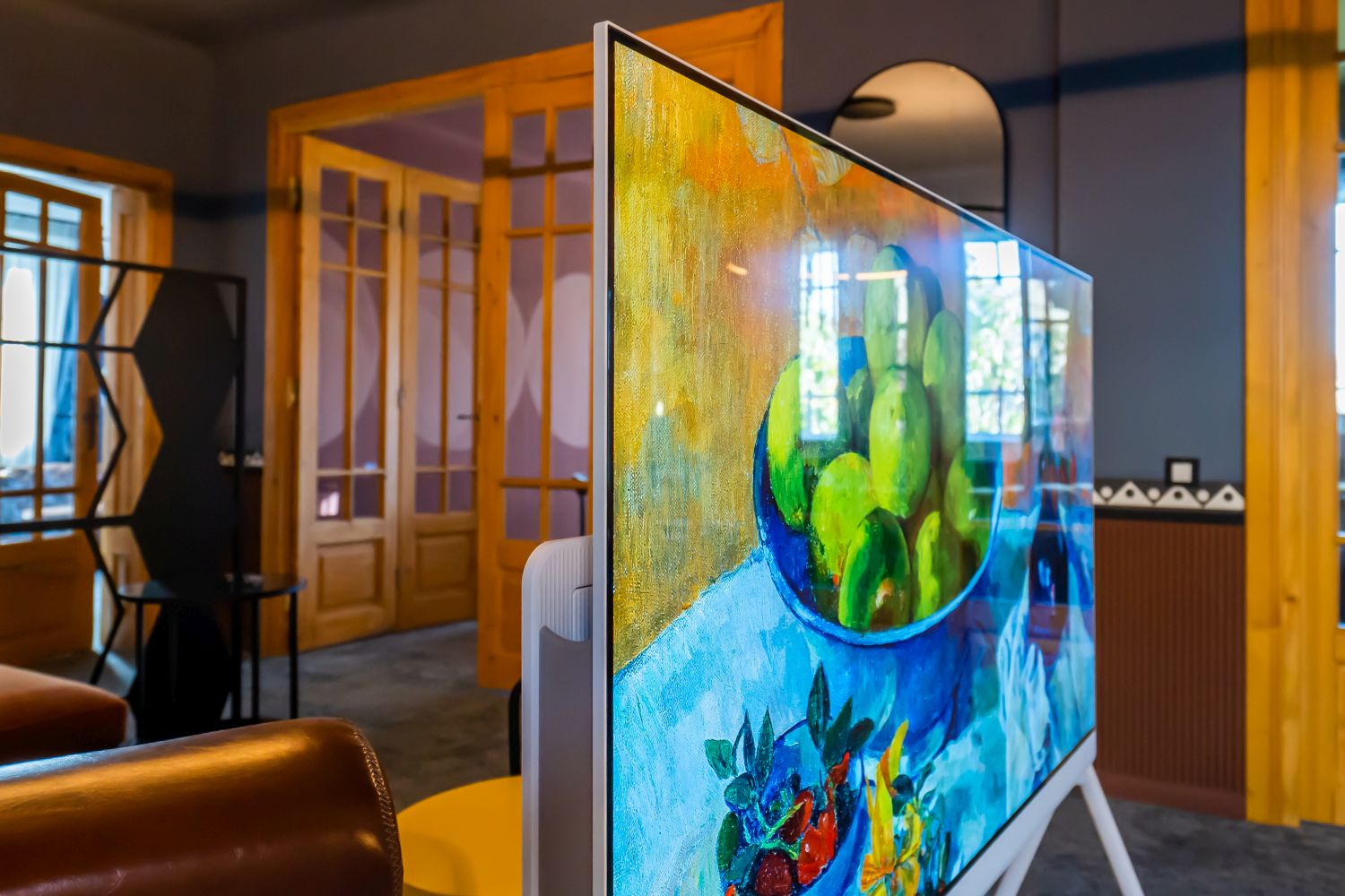 display ultra slim