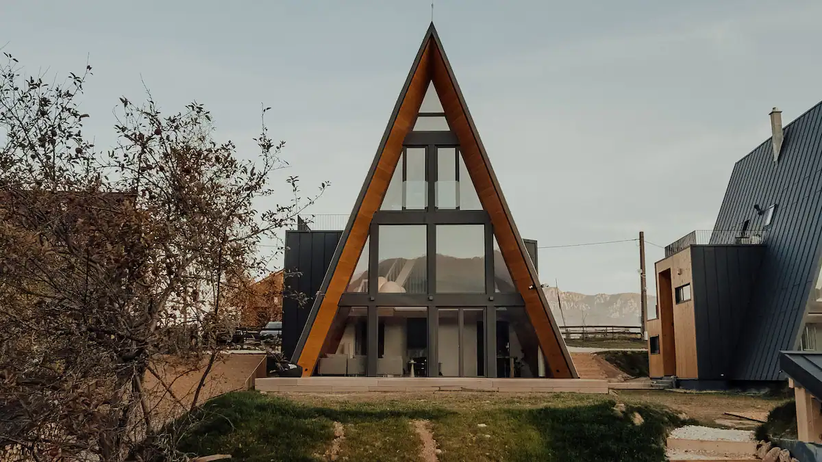 casa a frame peștera