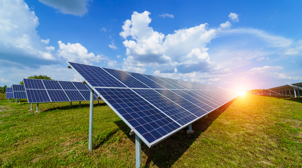 panouri fotovoltaice shutterstock