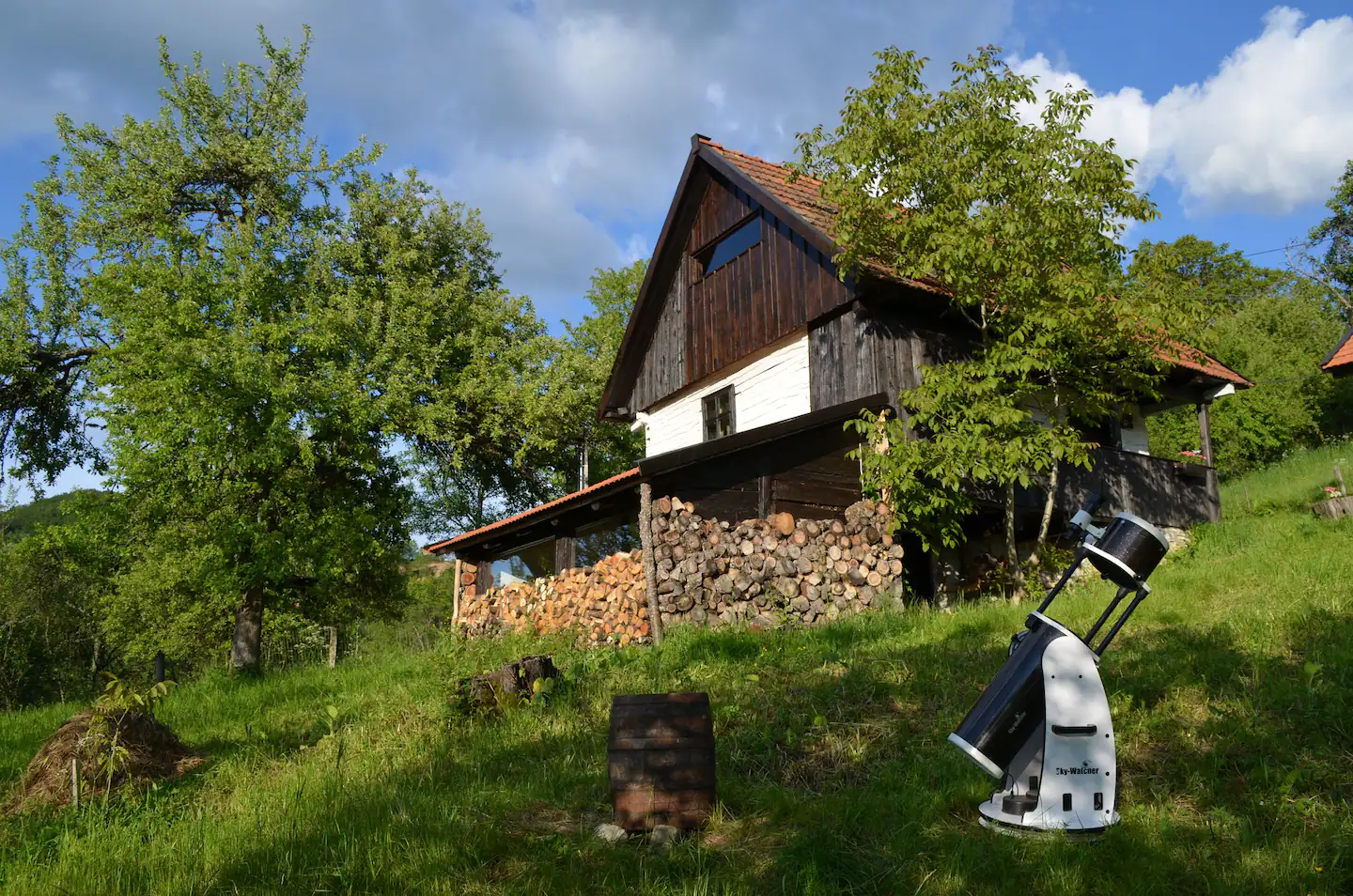 Carpathian Cottage, căsuța construită și renovată de Codrin