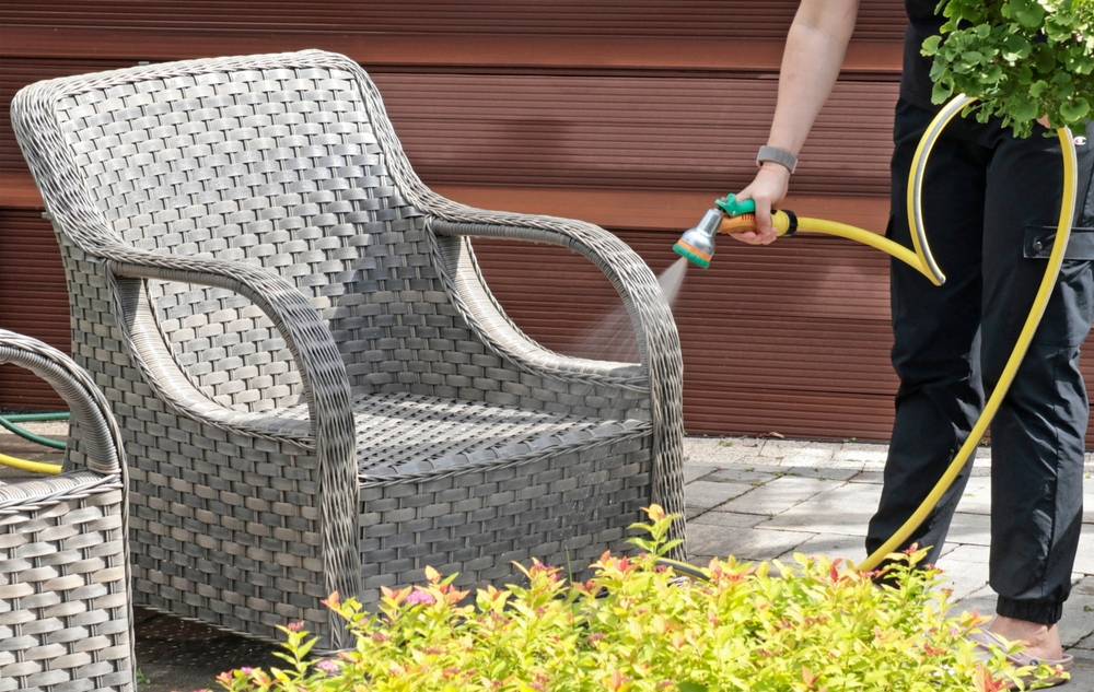 mobilier din plastic pentru gradina ingrijire