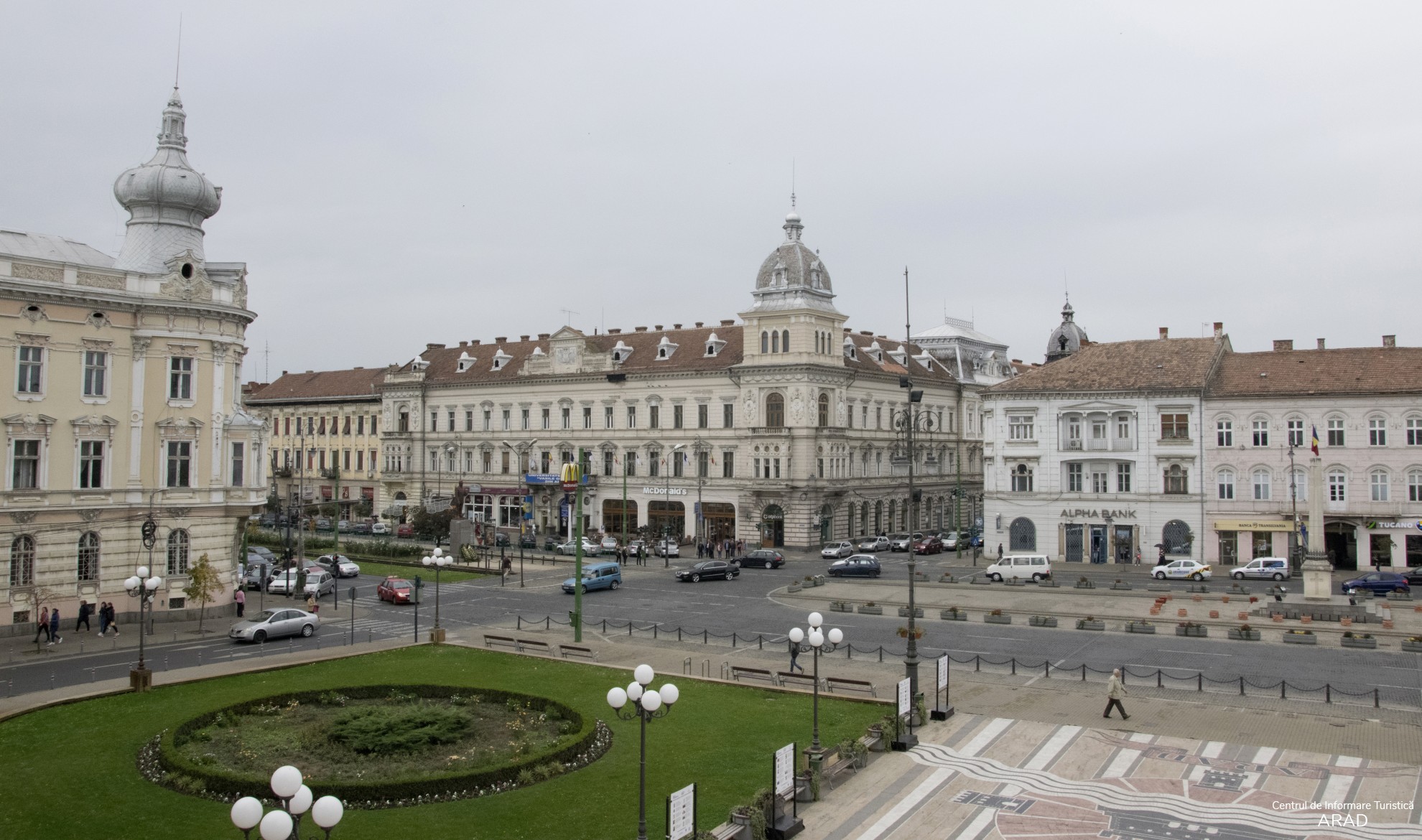 Palatul Neumann, una dintre bijuteriile arhitecturale din oraș. Foto: cniptarad.ro