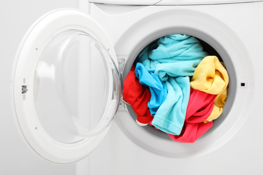 mașina de spălat haine încărcătură haine colorate consum curent