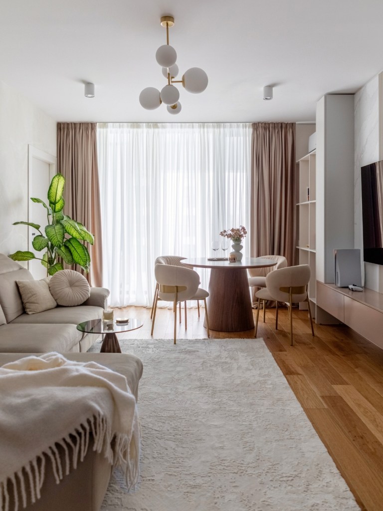 Apartamentul are un design modern, echilibrat și elegant